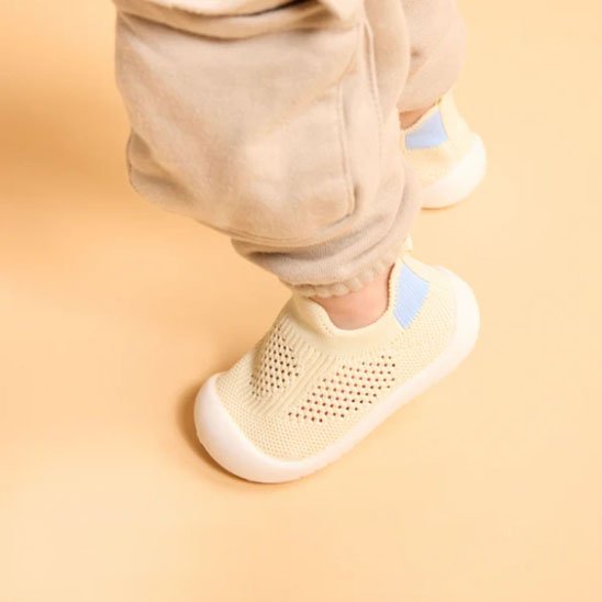 Chaussure bébé semelle souple premiers pas antidérapante