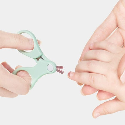 Coupe ongle bébé sécurisé pour couper les ongles en douceur