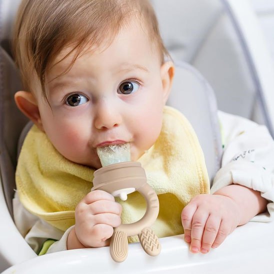 Grignoteuse bébé idéale pour soulager les gencives pendant les poussées dentaires