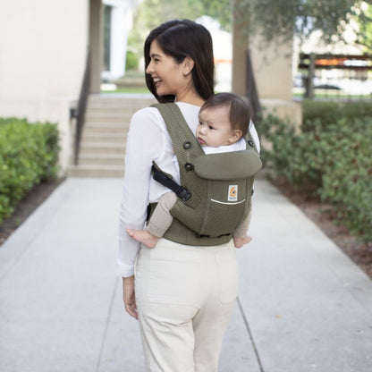 Porte Bébé Yumi™ Vert | Liberté, confort et tendresse pour chaque sortie